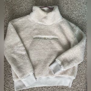 Tommy Hilfiger Fluffy Pullover | Small | Never worn